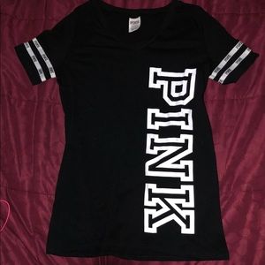 VS PINK T-SHIRT